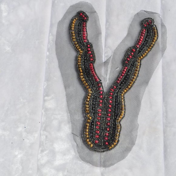 Vintage Trims 6Pcs for $10 Vintage Trims embroidered and beaded Applique tops - Picture 3 of 3